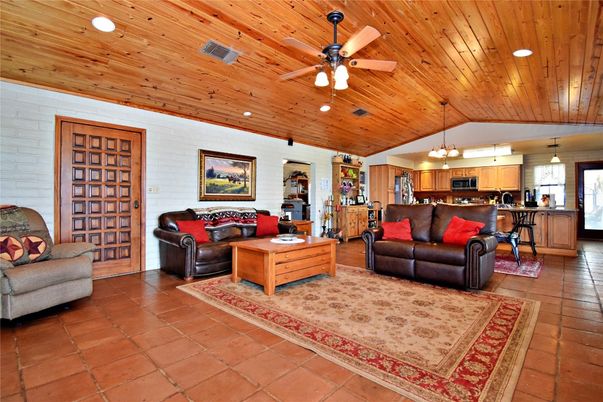 Interior, Kitchen, Living room, Pendant Lights, Recessed Lighting, Wooden Ceilings