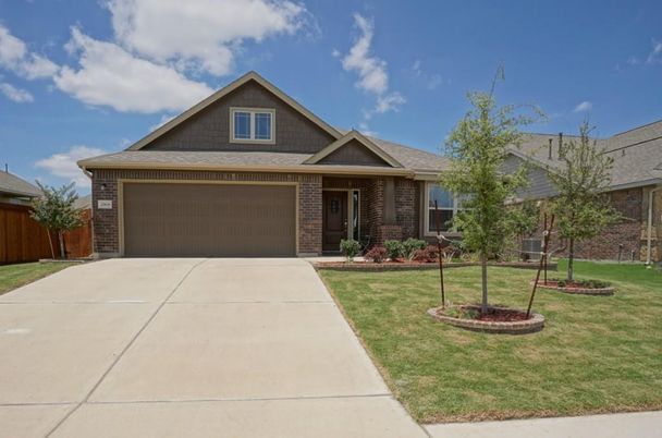 Attached, Exterior, Facade, Brick Facade, American Craftsman
