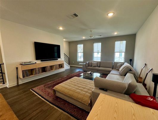 Interior, Living room, Recessed Lighting, Wood Texture Flooring