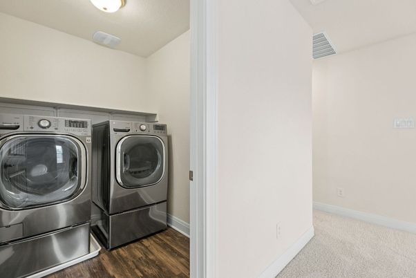 Interior, Washer, Wood Texture Flooring