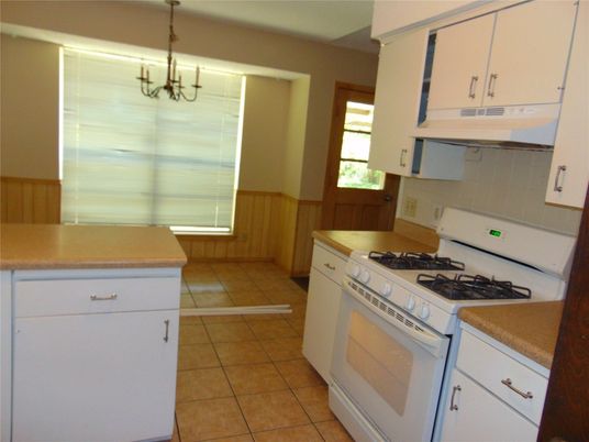 Chandelier, Interior, Kitchen
