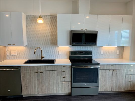 Interior, Kitchen, Pendant Lights, Stainless Steel Appliances