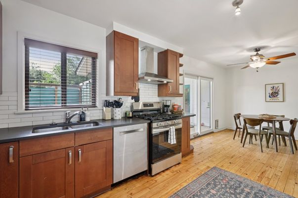 Dining room, Interior, Kitchen, Stainless Steel Appliances, Wood Texture Flooring