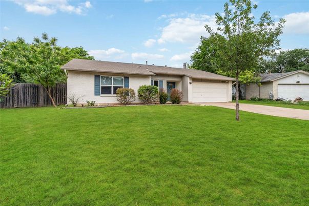 Attached, Backyard, Exterior, Facade, Brick Facade, Ranch