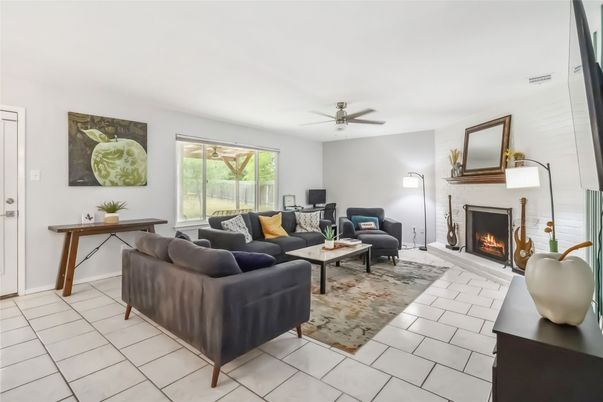 Fireplace, Interior, Living room