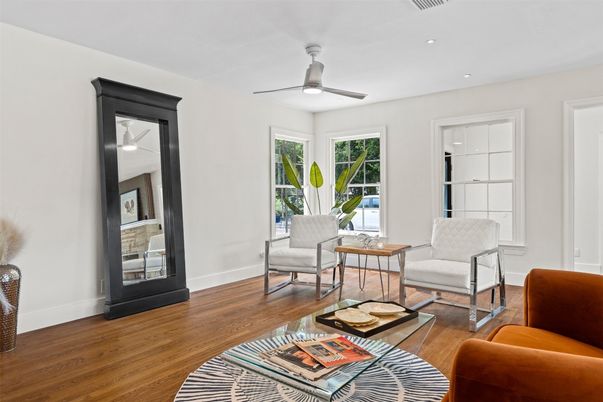 Interior, Living room, Recessed Lighting, Wood Texture Flooring