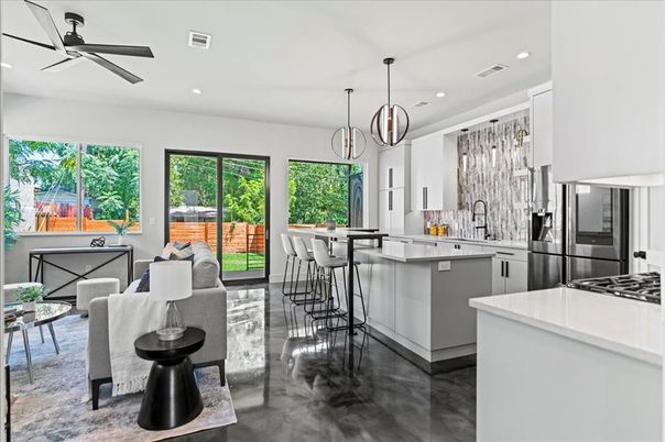Dining room, Interior, Kitchen, Pendant Lights, Recessed Lighting