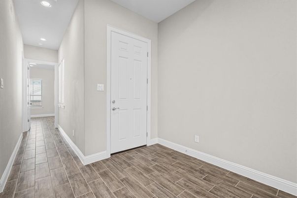 Interior, Recessed Lighting, Wood Texture Flooring