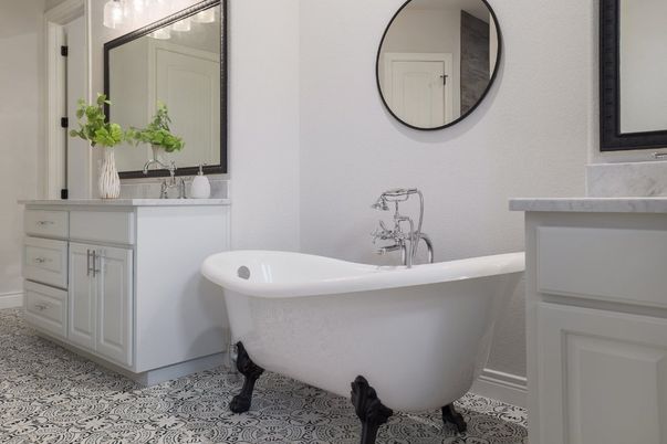 Bathroom, Free Standing Baths, Interior