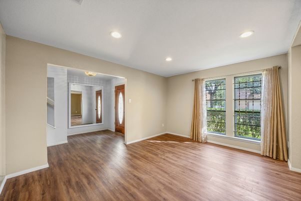 Empty room, Interior, Recessed Lighting, Wood Texture Flooring