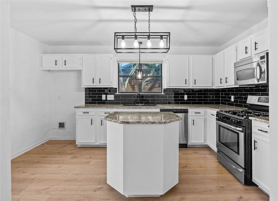 Interior, Kitchen, Pendant Lights, Wood Texture Flooring
