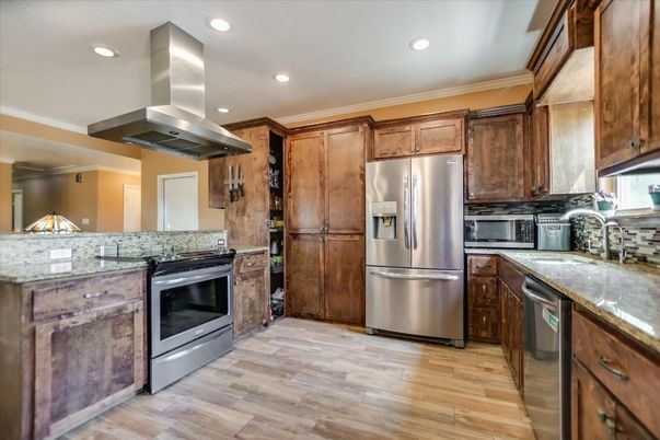 Interior, Kitchen, Recessed Lighting, Stainless Steel Appliances, Wood Texture Flooring
