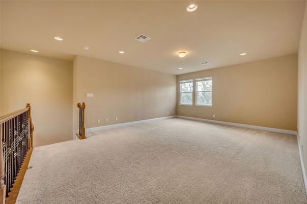 Empty room, Interior, Recessed Lighting