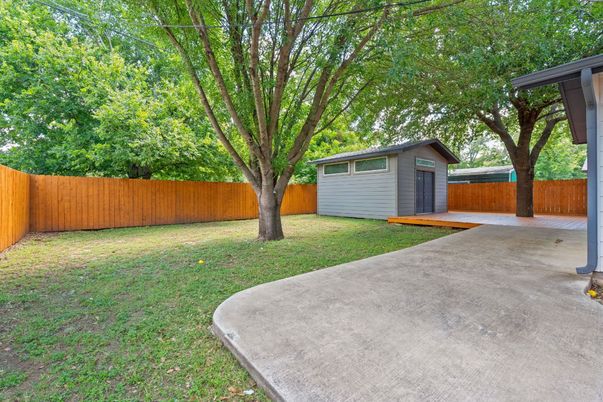 Backyard, Exterior