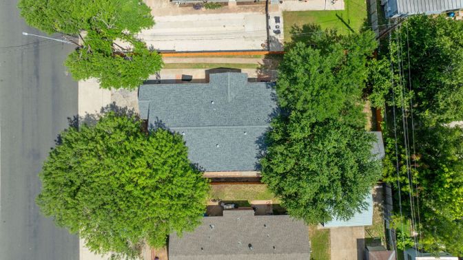 Exterior, Drone