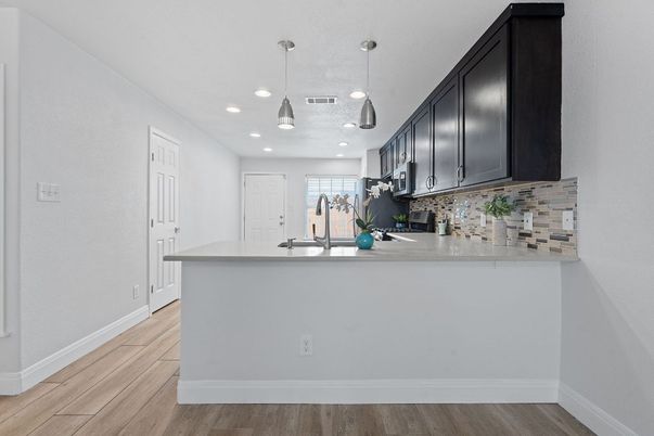 Interior, Kitchen, Pendant Lights, Recessed Lighting, Wood Texture Flooring