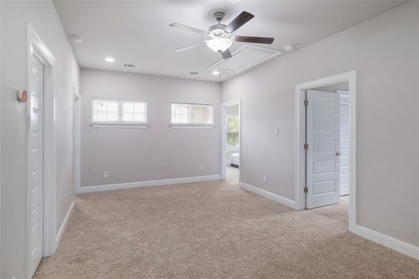 Empty room, Interior, Recessed Lighting