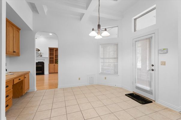 Empty room, Fireplace, Interior, Pendant Lights, Recessed Lighting