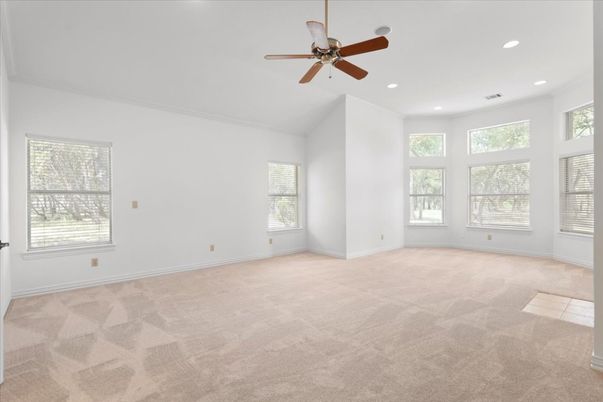 Empty room, Interior, Recessed Lighting