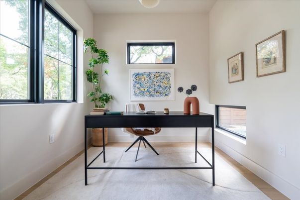 Home Office, Interior