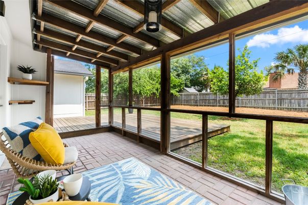 Interior, Sun Room, Wooden Beams