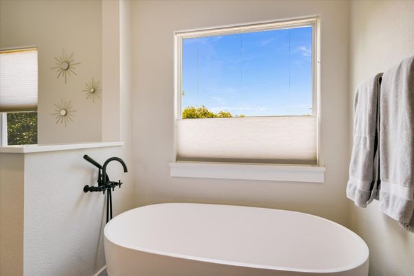 Bathroom, Free Standing Baths, Interior