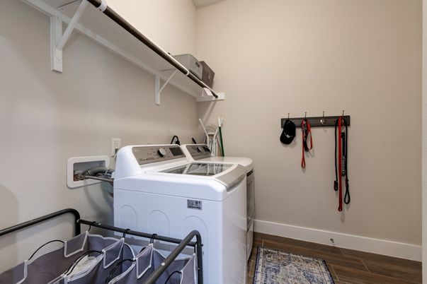 Interior, Washer, Wood Texture Flooring