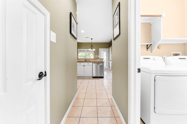 Interior, Pendant Lights, Recessed Lighting, Washer