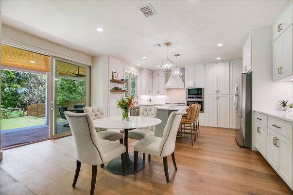 Dining room, Interior, Kitchen, Pendant Lights, Recessed Lighting, Stainless Steel Appliances, Wood Texture Flooring