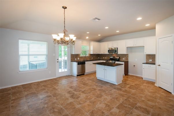 Chandelier, Interior, Kitchen, Recessed Lighting, Stainless Steel Appliances