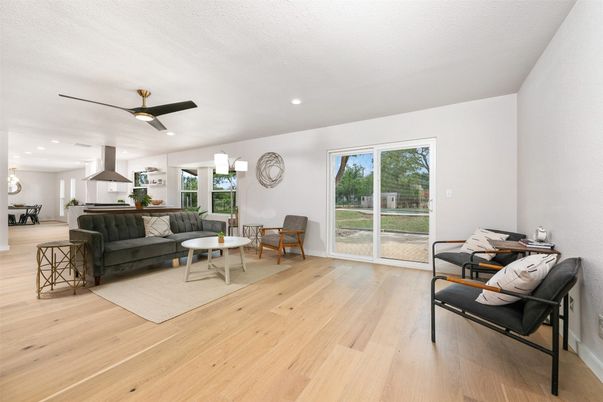 Interior, Kitchen, Living room, Recessed Lighting, Wood Texture Flooring