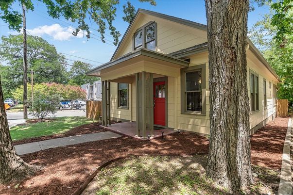 Exterior, Facade, None