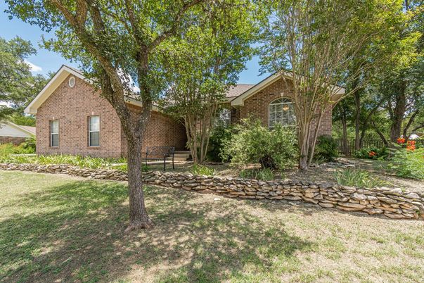Backyard, Exterior, Facade, Brick Facade, Brick Traditional
