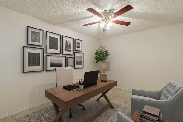 Home Office, Interior