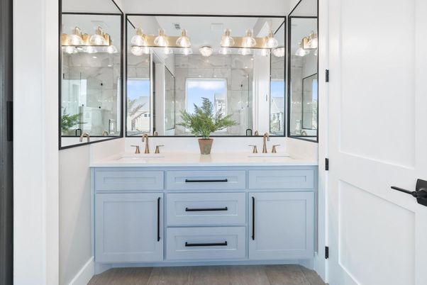 Bathroom, Dual Sink Vanities, Interior