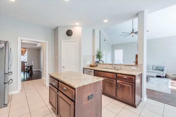 Dining room, Interior, Kitchen, Recessed Lighting, Wood Texture Flooring