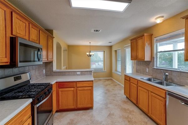 Chandelier, Interior, Kitchen