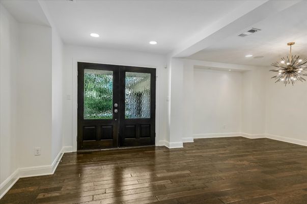 Empty room, Interior, Recessed Lighting, Wood Texture Flooring