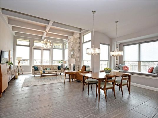 Chandelier, Dining room, Interior, Living room, Pendant Lights, Wood Texture Flooring