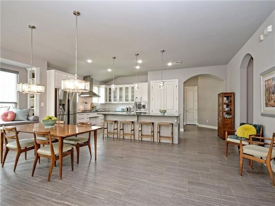 Chandelier, Dining room, Interior, Kitchen, Pendant Lights, Recessed Lighting, Stainless Steel Appliances
