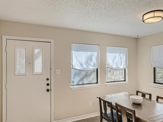 Dining room, Interior