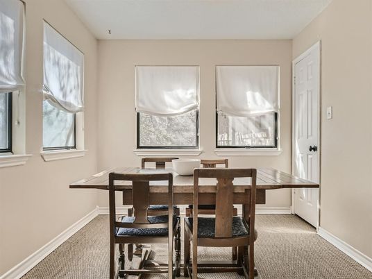 Dining room, Interior
