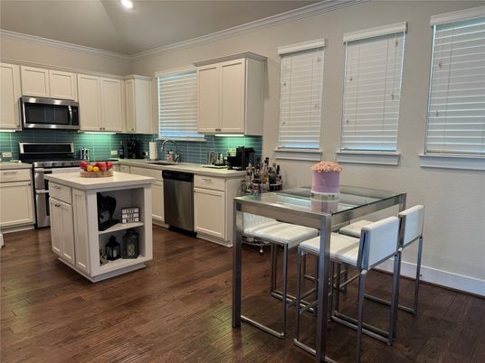 Dining room, Interior, Kitchen, Recessed Lighting, Wood Texture Flooring