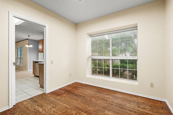 Empty room, Interior, Pendant Lights, Wood Texture Flooring
