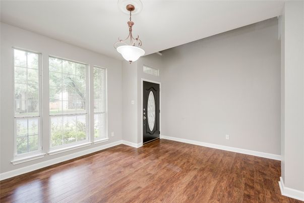 Empty room, Interior, Pendant Lights, Wood Texture Flooring