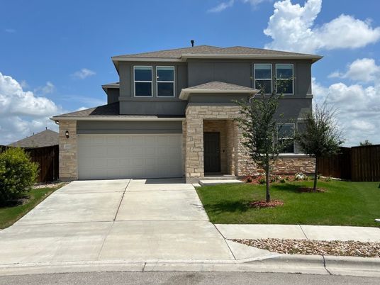 Attached, Exterior, Facade, American Craftsman