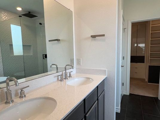 Bathroom, Dual Sink Vanities, Interior, Recessed Lighting