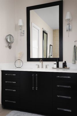 Bathroom, Dual Sink Vanities, Interior