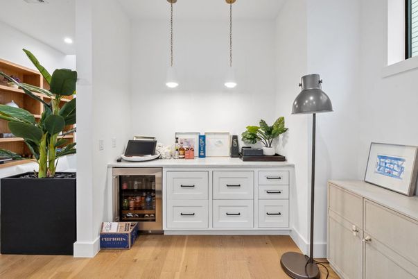 Interior, Pendant Lights, Recessed Lighting, Wood Texture Flooring