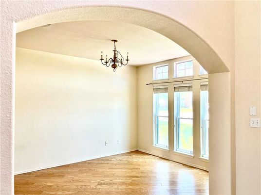 Chandelier, Empty room, Interior, Wood Texture Flooring